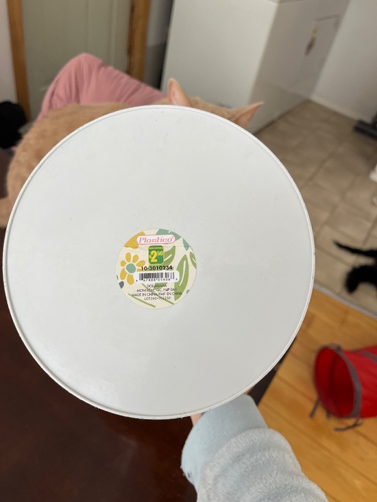 Garbage Can with Geometric Design - Picture 3 of 3